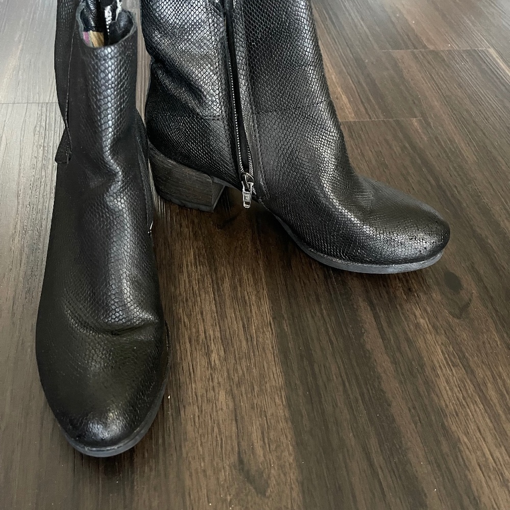 Felmini Booties - image 1